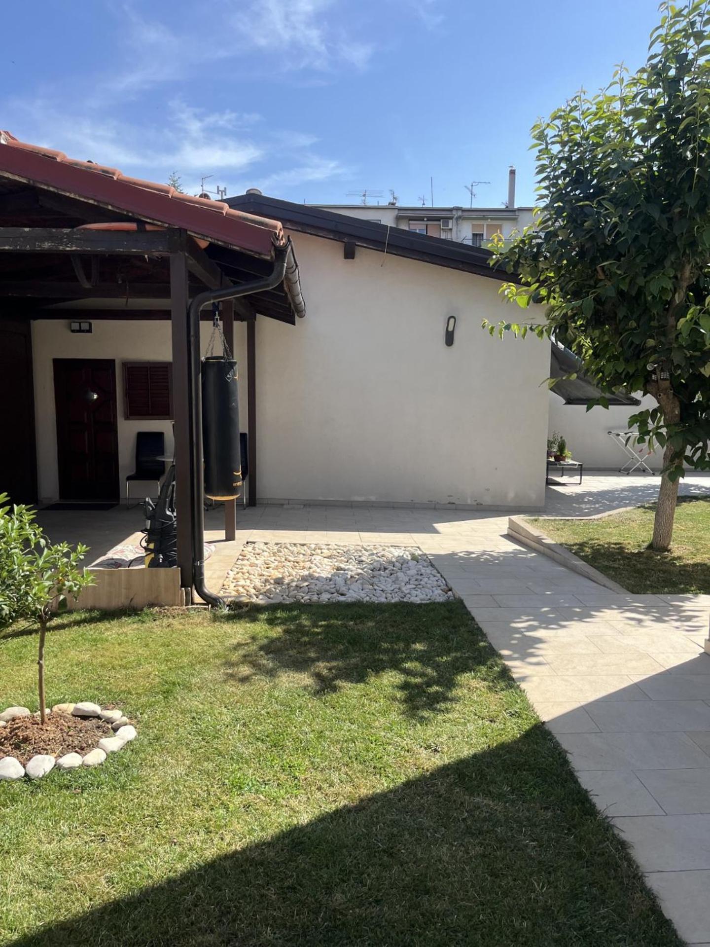 Small House Nea In City Center-With Free Parking Pula Ngoại thất bức ảnh