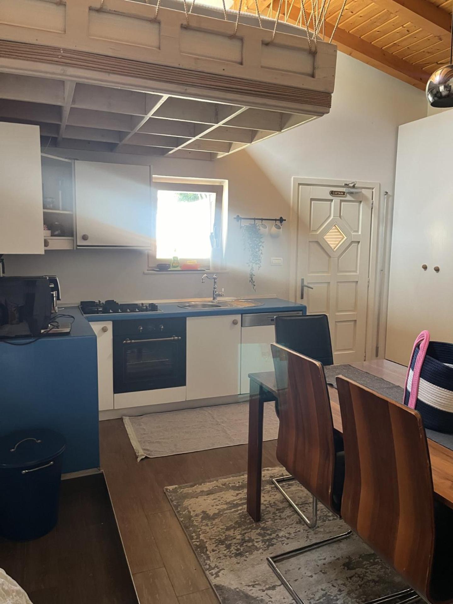 Small House Nea In City Center-With Free Parking Pula Ngoại thất bức ảnh