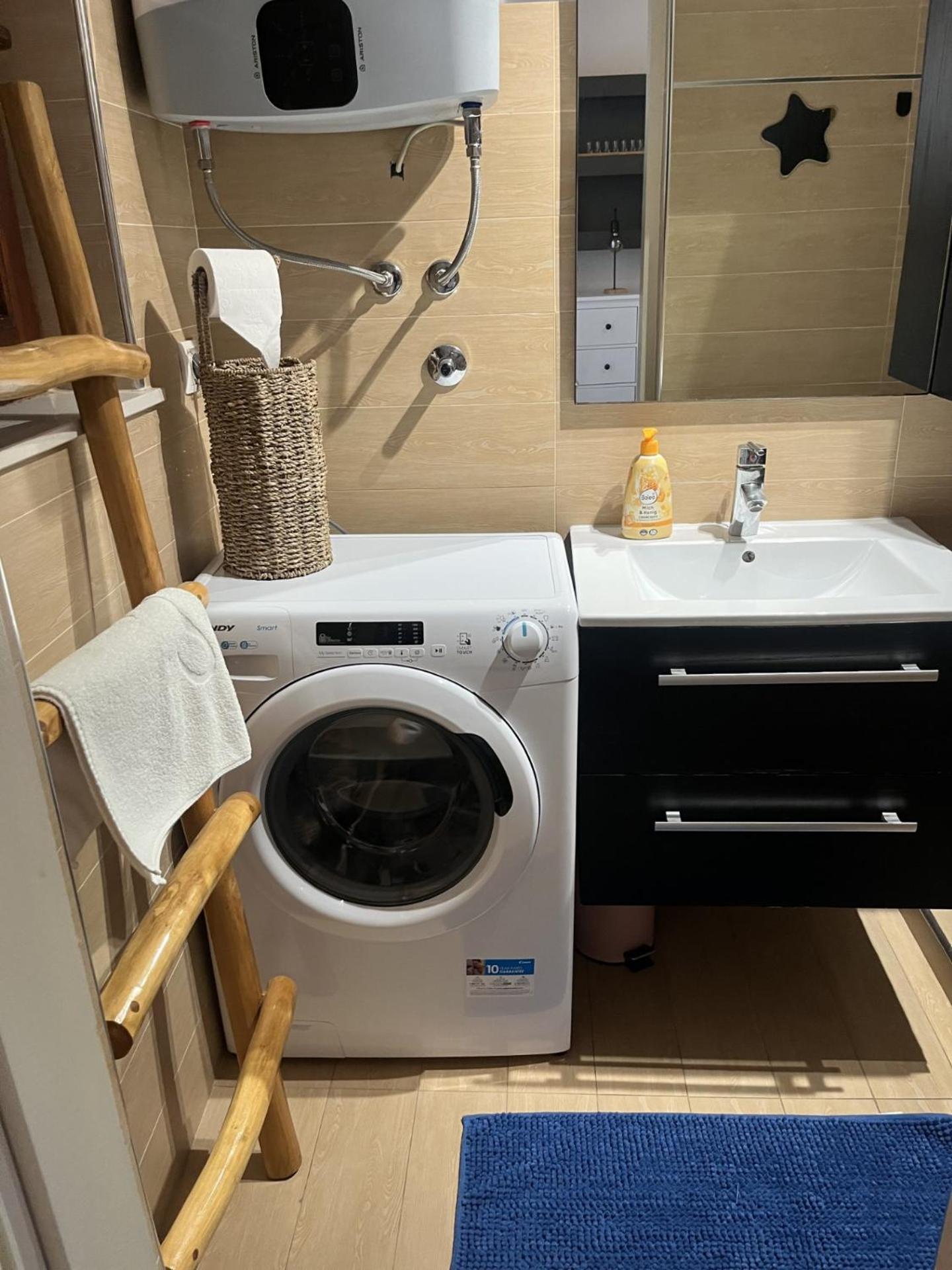 Small House Nea In City Center-With Free Parking Pula Ngoại thất bức ảnh